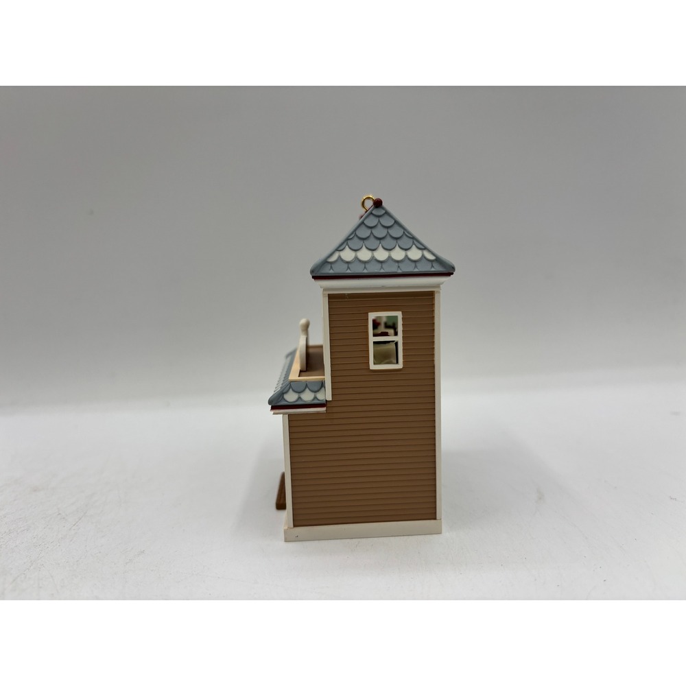 Hallmark Keepsake Ornament 1997 Vintage Café 14th in Nostalgic Houses & Shops - Picture 3 of 12